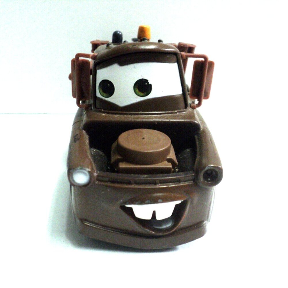 Disney Pixar Tow Mater Truck Brown Diecast Towing & Salvage Radiator Spring 4" L